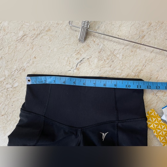 Old Navy gym/ yoga pants - Picture 12 of 14